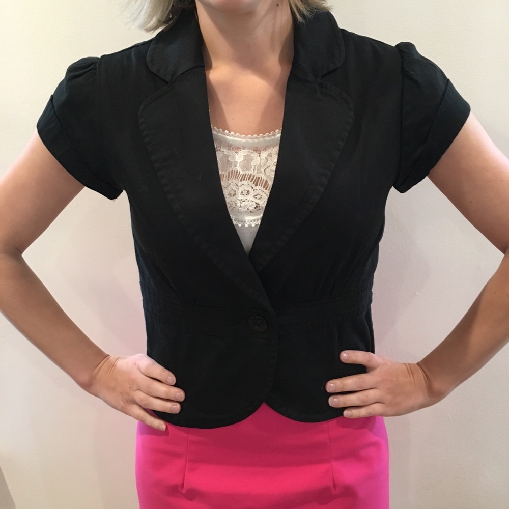 Short sleeve black blazer